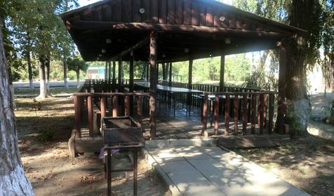 Беседки. База отдыха Лесная, республика Адыгея, Шапшугжское шоссе