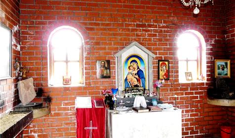 Обломки старинных хачкар в часовне Сурб Саркис. Гай-Кодзор. Анапа