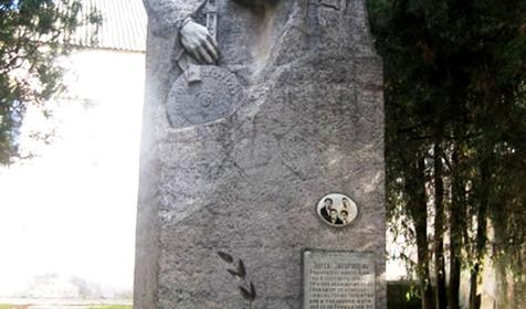 Памятник погибшим в Великой отечественной войне. Гай-Кодзор. Анапа
