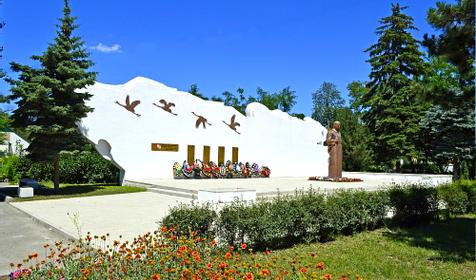 мемориал "Журавли" в Виноградном. Анапа
