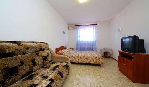 Семейный: 3-местный 2-комнатный. Гостевой дом Каталония, г. Анапа