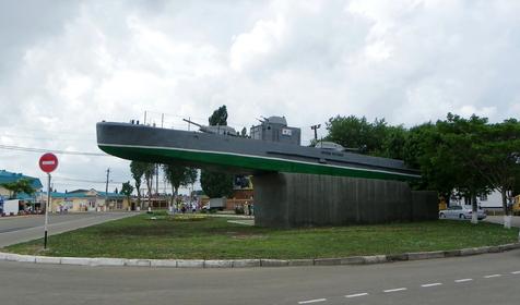 Бронекатер-памятник Ейский патриот