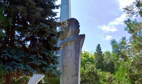 Памятник авиаторам, г. Ейск