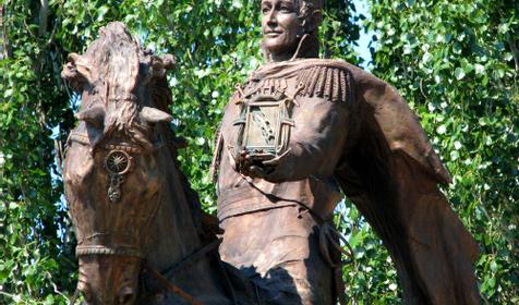 Памятник князю М.С. Воронцову у стадиона, г. Ейск