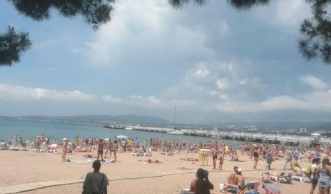 Центральный пляж Геленджика