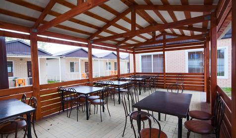 Кафе. База отдыха Орхидея, Апшеронский район, ст. Ширванская