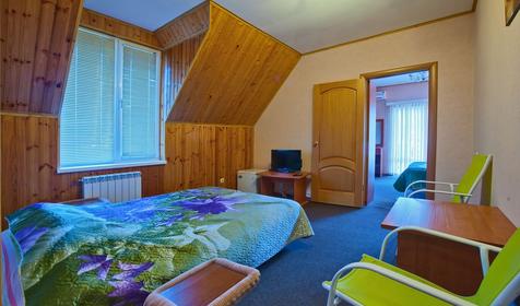 Пятиместный номер с балконом. Гостевой дом Фантазия, Туапсинский район, п. Агой