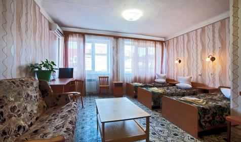 Трехместный с удобствами № 60. Гостиница Туапсе, г. Туапсе