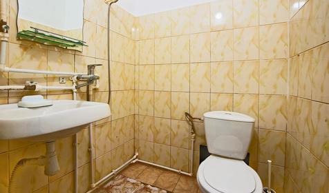 Пятиместный с удобствами № 61. Гостиница Туапсе, г. Туапсе