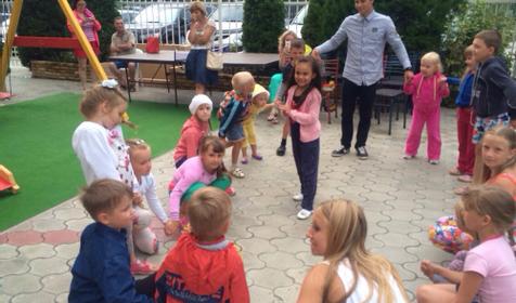 Детская площадка и анимация. Отель Бавария, г. Анапа, п. Витязево