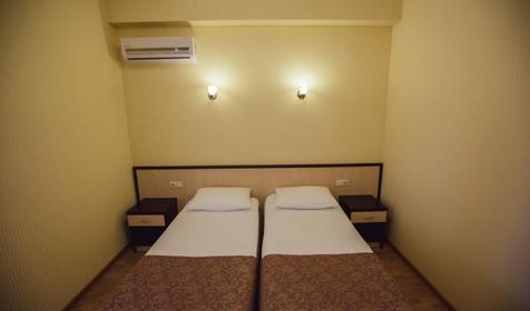 Двухкомнатный без балкона. Отель Наири, г. Сочи