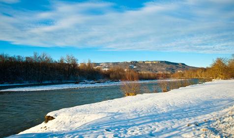 На трассе между Каменомостским - Даховской - Гузериплем