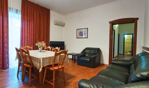 Трехкомнатный люкс с кухней №13. Гостиница Горгиппия, г. Анапа