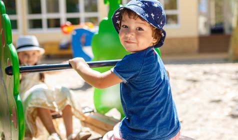 Детская площадка. Пансионат Приморский, г. Геленджик, с. Дивноморское