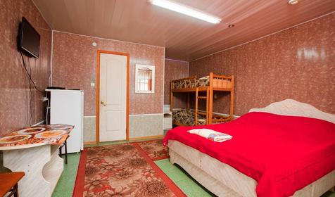 Четырехместный люкс. База отдыха Кордон, Мостовский район, пос. Мостовской