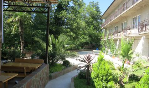 Гостевой дом Добрый кит, пос. Нижняя Хобза