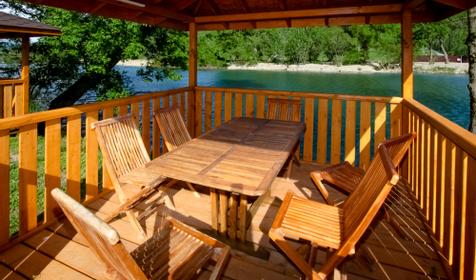 Территория. Беседка у реки. Вилла Welcome, Геленджик, п. Криница