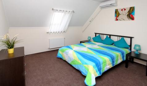 Апартаменты мансарда. Вилла Welcome, Геленджик, п. Криница