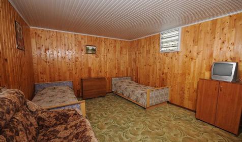 Бюджетный. Гостевой дом Лазурный, Темрюкский р-н, ст. Голубицкая