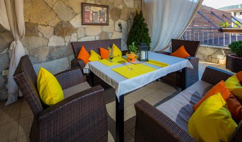 Веранда. Гостиничный комплекс Маринус, г. Геленджик, с. Кабардинка