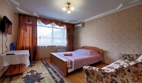 Трехместный/четырехместный. Гостиница Адмирал, г. Сочи, Лазаревский район, п. Лазаревское