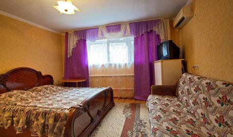 Двухкомнатный пятиместный (с балконом). Гостиница Адмирал, г. Сочи, Лазаревский район, п. Лазаревское