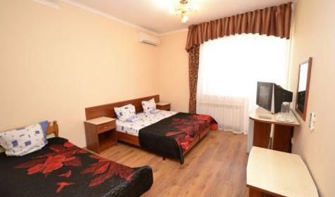 Стандарт трехместный. Гостевой дом Легенда, г. Анапа