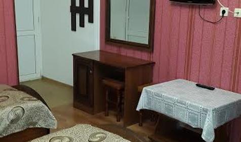 Трехместный стандарт. Гостевой дом Мираж; г. Сочи, Адлерский р-н