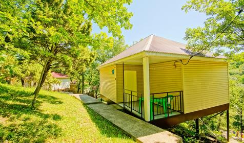 Коттедж Полулюкс с верандой. База отдыха Инфанта, Туапсинский район, Бухта Инал