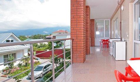 Полулюкс. Гостевой дом У Александра, г. Геленджик