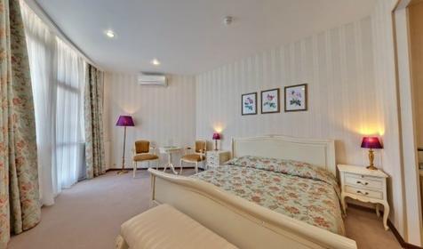 Фирменный люкс на 4 персоны (с видом на море). Гостиница Dolphin, г. Сочи