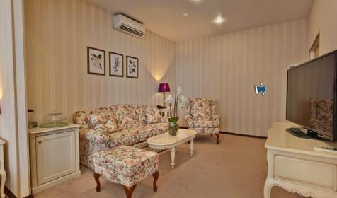 Фирменный люкс на 4 персоны (с видом на море). Гостиница Dolphin, г. Сочи