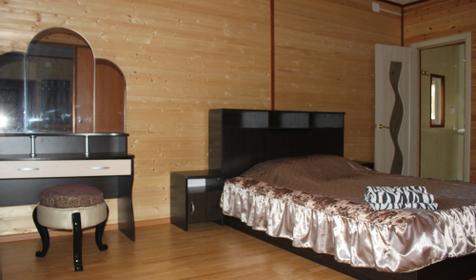 Двухкомнатный люкс. "Монастырская изба", Адлерский район, п. Монастырь.