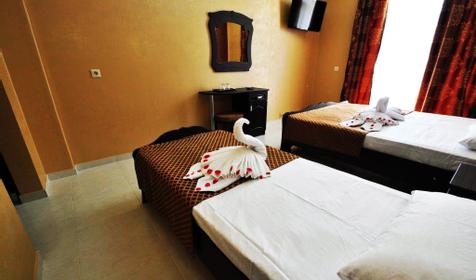 Люкс трехместный без балкона. Гостевой дом Дольче Вита, г. Анапа, п. Витязево