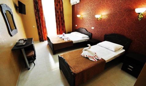 Люкс трехместный без балкона. Гостевой дом Дольче Вита, г. Анапа, п. Витязево