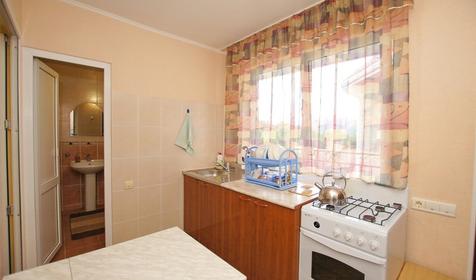 Двухкомнатный с кухней в коттедже на 3 этаже. Гостевой дом Виктория, пос. Лазаревское