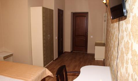 Двухместный стандарт бежевый. Отель Премьер, ст. Голубицкая