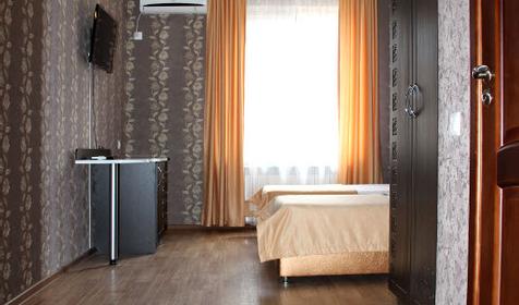 Двухместный стандарт черно-белый. Отель Премьер, ст. Голубицкая