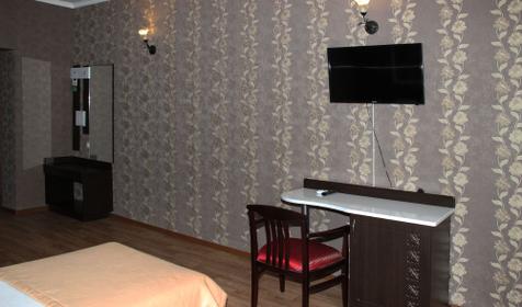 Двухместный стандарт черно-белый. Отель Премьер, ст. Голубицкая