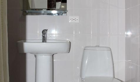 Трехместный стандарт бежевый. Отель Премьер, ст. Голубицкая