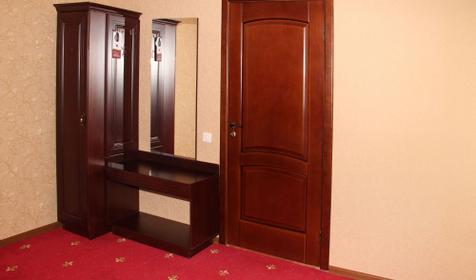 Двухкомнатный люкс. Отель Премьер, ст. Голубицкая