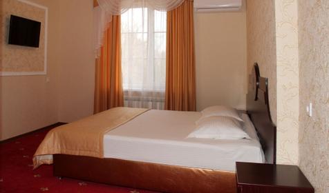 Двухкомнатный люкс. Отель Премьер, ст. Голубицкая