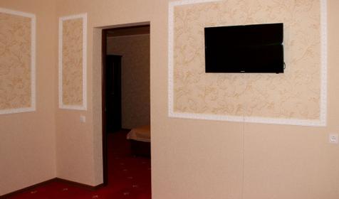 Двухкомнатный люкс. Отель Премьер, ст. Голубицкая