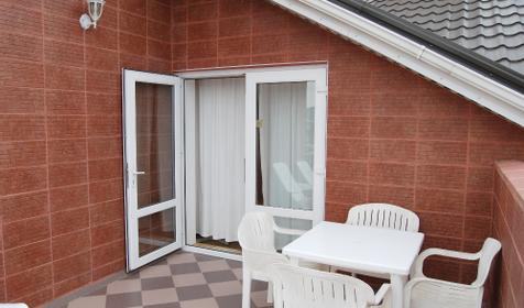 Двухкомнатный люкс с открытой верандой. Мини-отель "Горная долина", г. Геленджик.