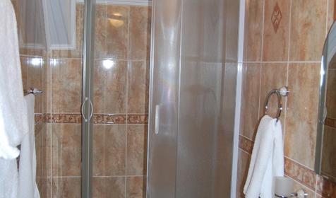 Трехкомнатный с кухней. Мини-отель Речная долина. п. Архипо-Осиповка