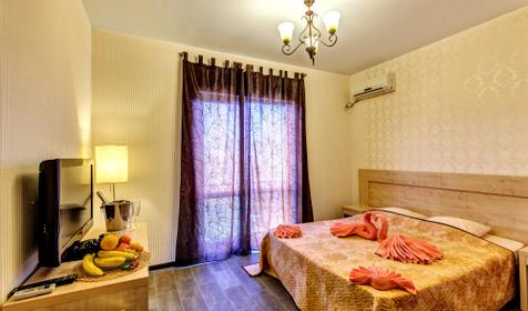 Двухместный стандарт с балконом. Гостевой дом Dolche Vita, г. Геленджик, мкр. Голубая бухта