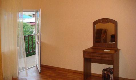 Трехместный комфорт. Гостиница Олеся, Туапсинский район, п. Дедеркой