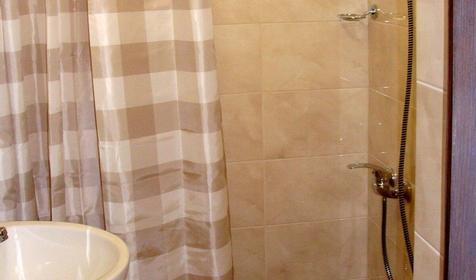 Коттедж, санузел. Гостевой дом Шале Вояж, п. Гузерипль