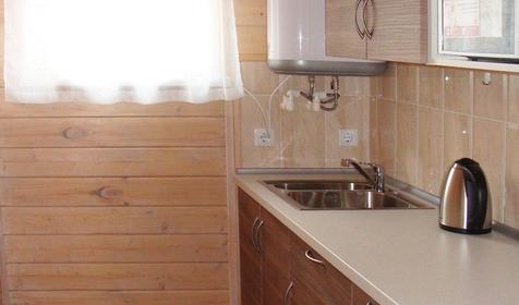 Коттедж трехкомнатный, кухня. Гостевой дом Шале Вояж, п. Гузерипль