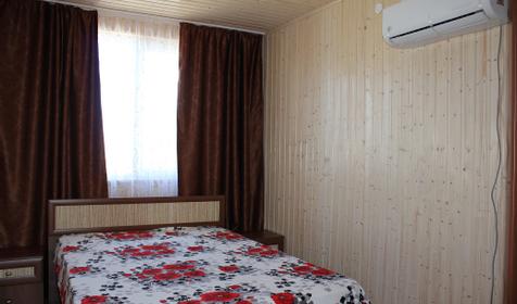 Трехкомнатные апартаменты. Гостевой дом "Стрекоза", г. Темрюк. ст. Голубицкая